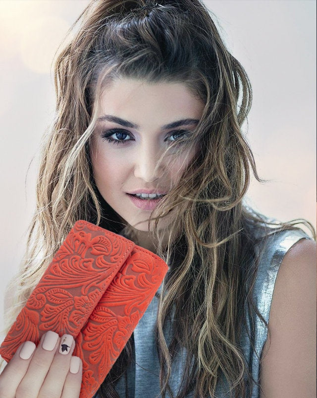 Damen Geldbörse aus Echtleder mit RFID-Schutz, Rot, 14 × 10 × 4,5 cm, 12 Kartenfächer, florale Prägung