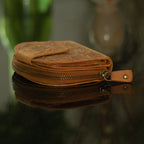 Damen Geldbörse aus Echtleder mit RFID-Schutz, Cognac Braun, 11 × 10 × 3 cm, Blumenprägung, 12 Kartenfächer